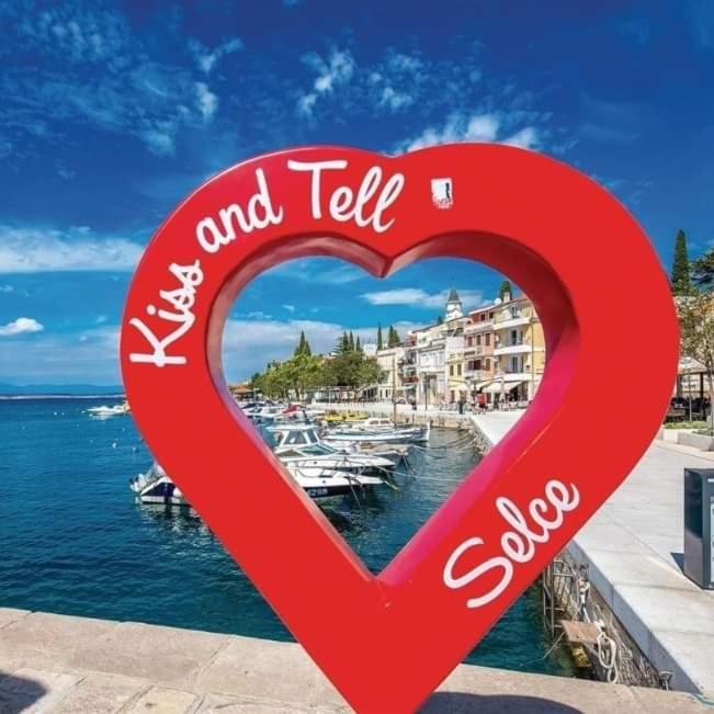 Apartmani Kramar Selce Eksteriør billede